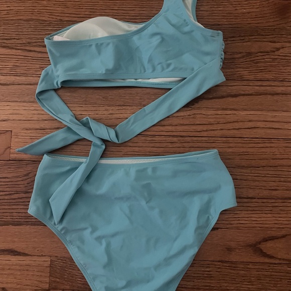 Cupshe One-Shoulder Turquoise High-Waist Bikini Set Medium - Picture 6 of 7